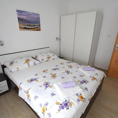 Apartments Buturajac Krk Town Exterior photo