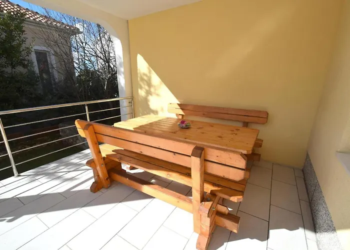 Apartments Buturajac
